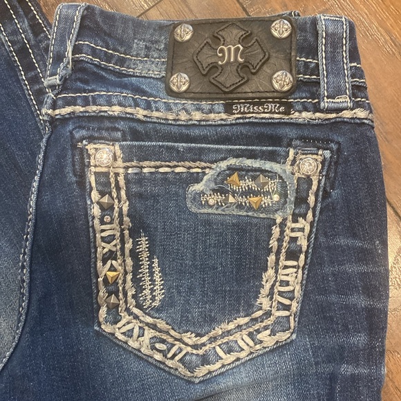 Miss Me Jeans - Picture 3 of 4